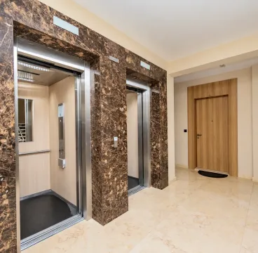 Rent, two bedroom apartment, 85m², Kod Capital Plaze, Podgorica - image 7