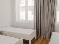 Izdavanje, dvosoban stan, 72m², Centar, Tivat - image 6