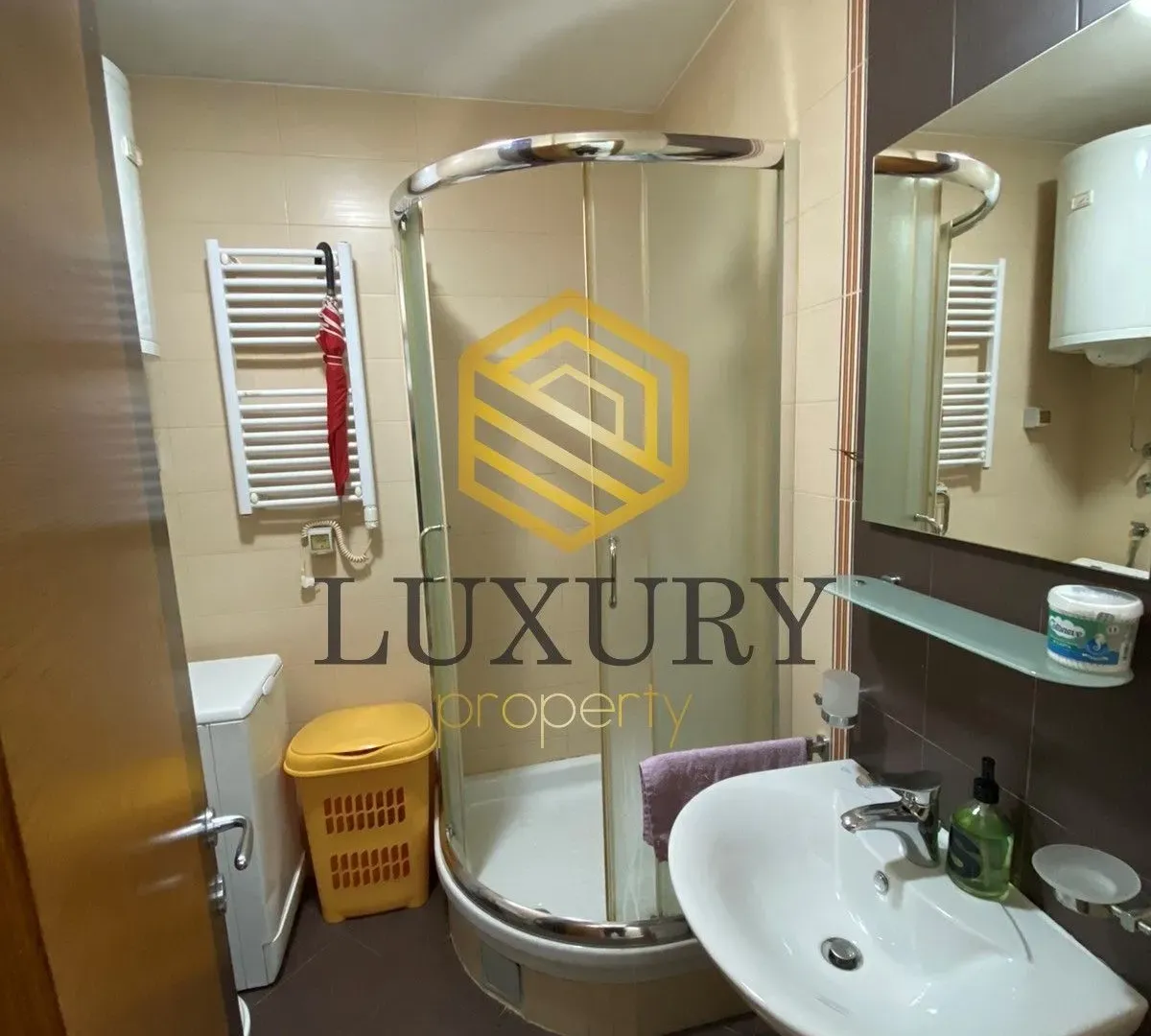 Izdavanje, dvosoban stan, 55m², Stari Aerodrom, Podgorica