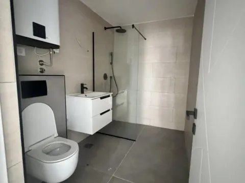 Prodaja, trosoban stan, 77m², Novi Banovci, Stara Pazova - image 13