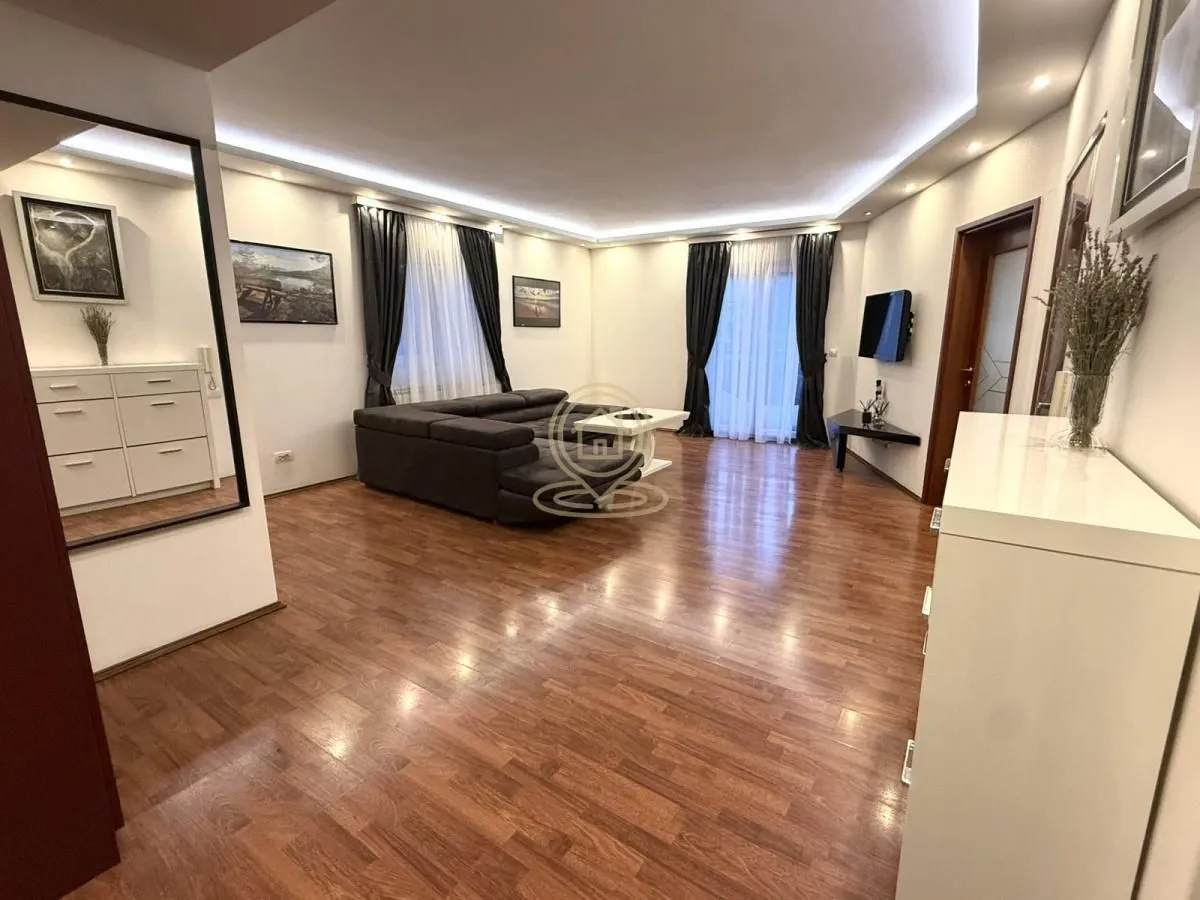 Rent, two bedroom apartment, 70m², Čukarica, Beograd