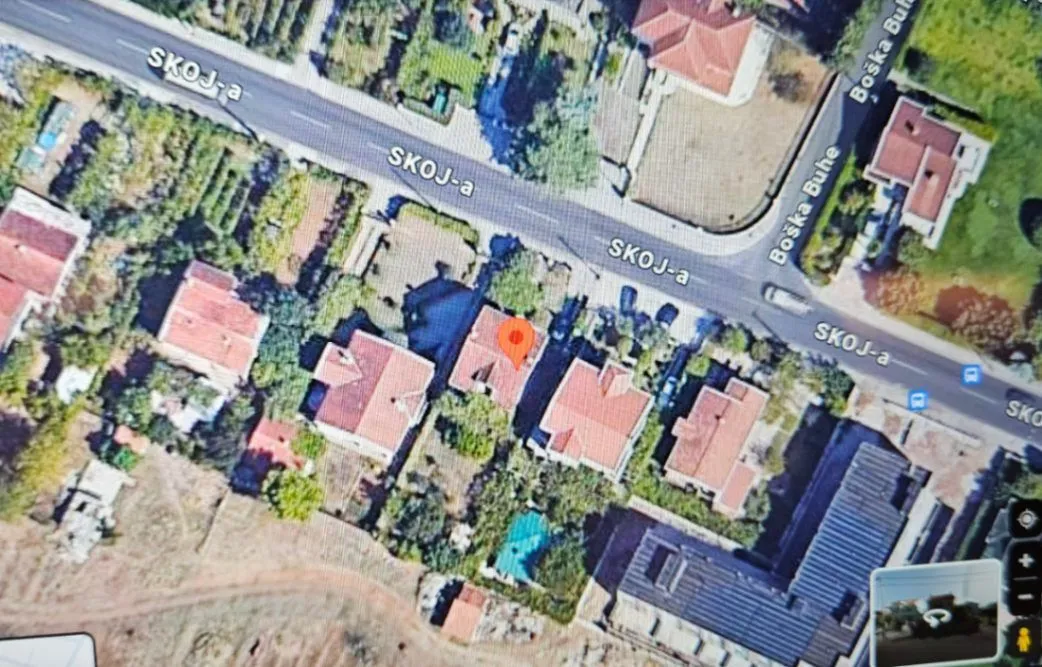Izdavanje, kuća, 265m², Tološi, Podgorica