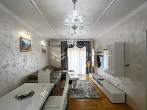 Rent, two bedroom apartment, 65m², Stari Aerodrom, Podgorica - image 1