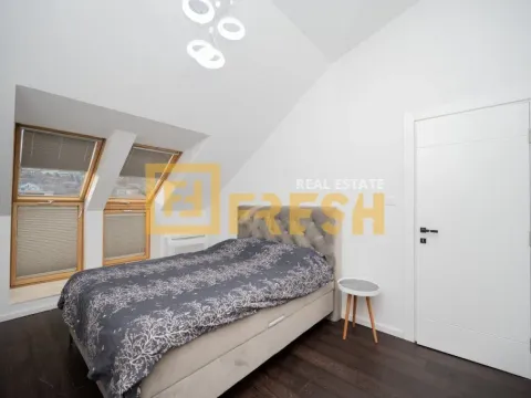 Izdavanje, trosoban stan, 110m², Momišići, Podgorica - image 31