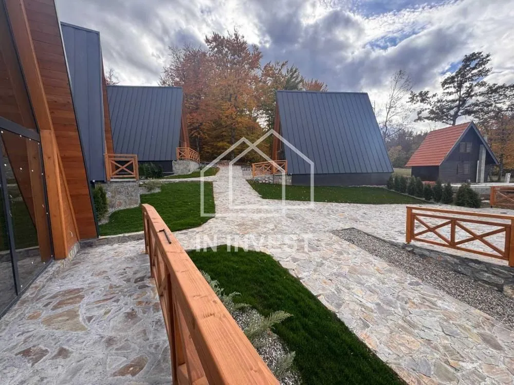 Prodaja, ugostiteljski objekat, 1701m², Zova, Zlatibor