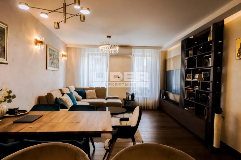 Prodaja, četvorosoban stan, 115m², Južni Bulevar, Vračar Sve Podlokacije