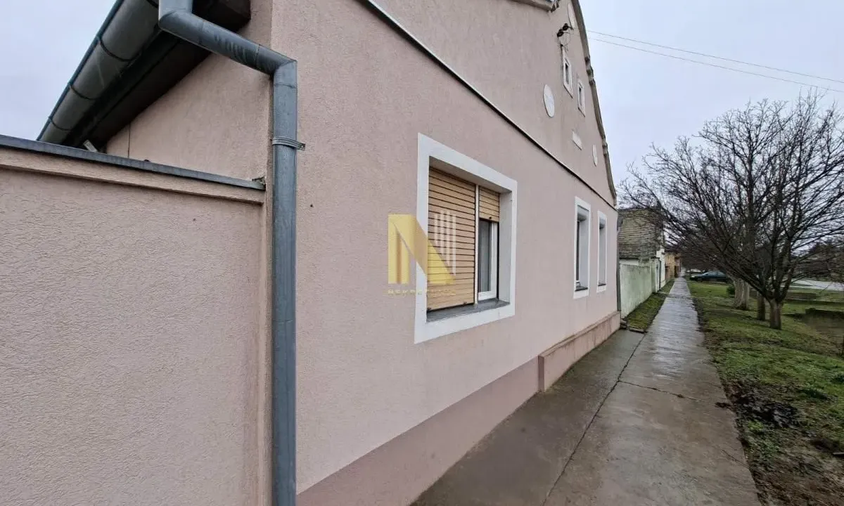 Sale, three bedroom apartment, 123m², Gospodjinci, Žabalj