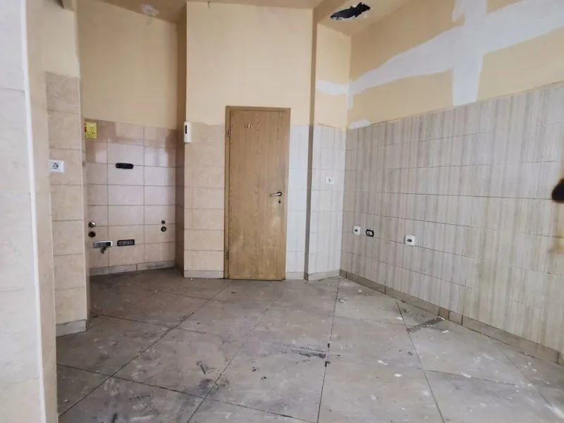 Sale, office space, 55m², Krivi Most, Podgorica