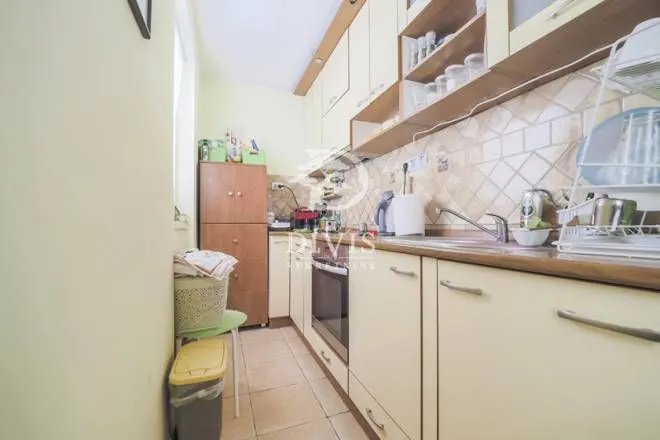 Rent, four bedroom apartment, 81m², Topličin venac, Beograd
