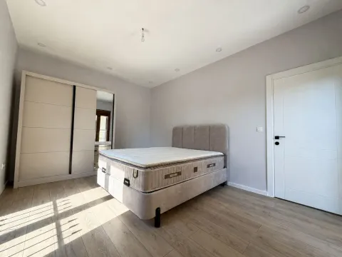 Sale, two bedroom apartment, 104m², Bečići, Budva - image 12