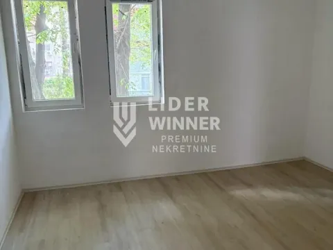 Prodaja, trosoban stan, 60m², Karaburma, Palilula Sve Podlokacije - image 3