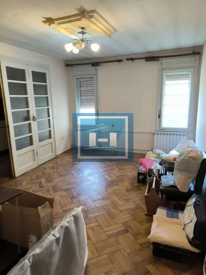 Sale, three bedroom apartment, 77m², Stari Grad, Beograd