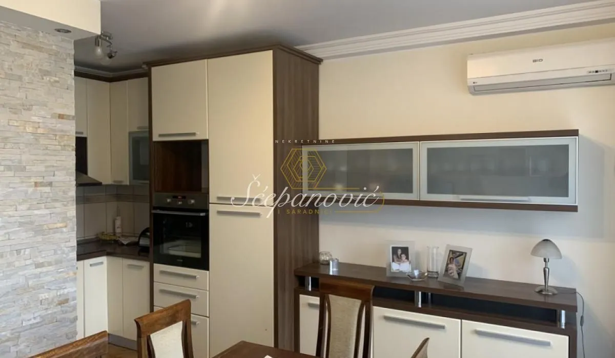 Prodaja, petosoban stan, 121m², Nova Detelinara, Novi Sad Sve Podlokacije