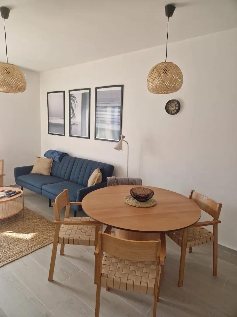 Izdavanje, jednosoban stan, 43m², Kumbor, Herceg Novi