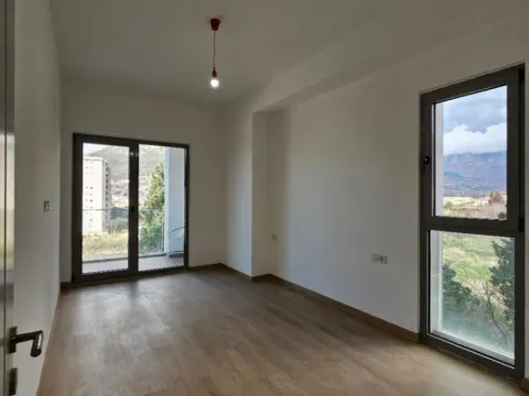 Prodaja, jednosoban stan, 36m², Centar, Bar - image 5