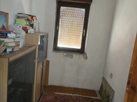 Sale, house, 300m², Majur, Jagodina - image 12