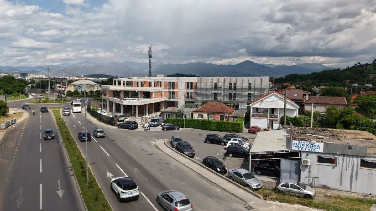 Rent, office space, 2000m², Donja Gorica, Podgorica