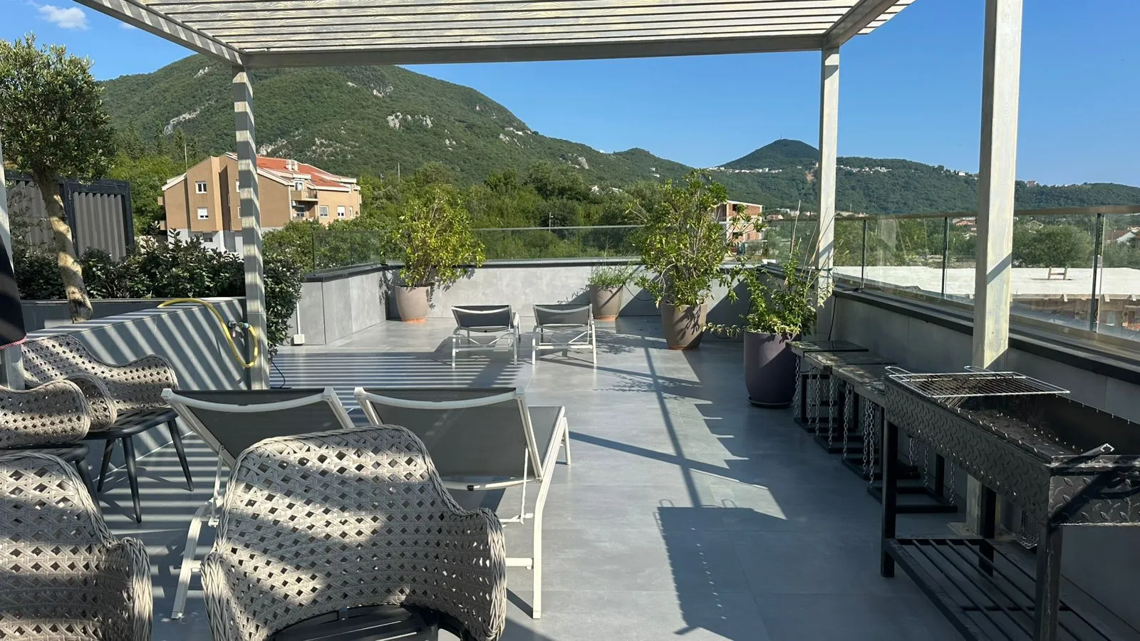 Prodaja, dvosoban stan, 120m², Lastva Grbaljska, Kotor