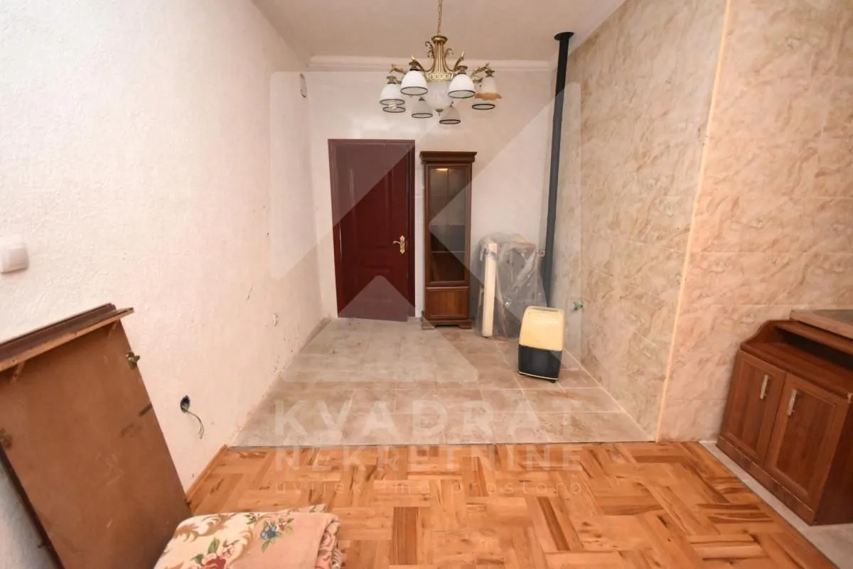 Prodaja, kuća, 343m², Zagorič, Podgorica