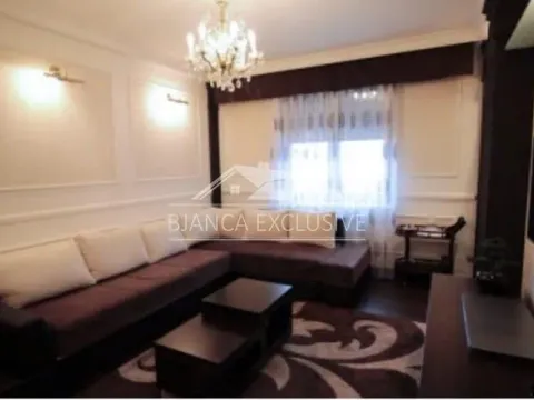 Prodaja, trosoban stan, 78m², Vračar Sve Podlokacije, Beograd