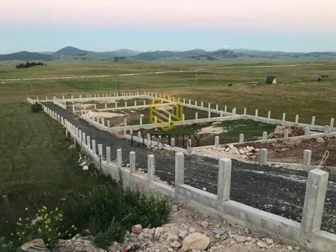 Prodaja, plac, 410m², Motički gaj, Žabljak - image 6