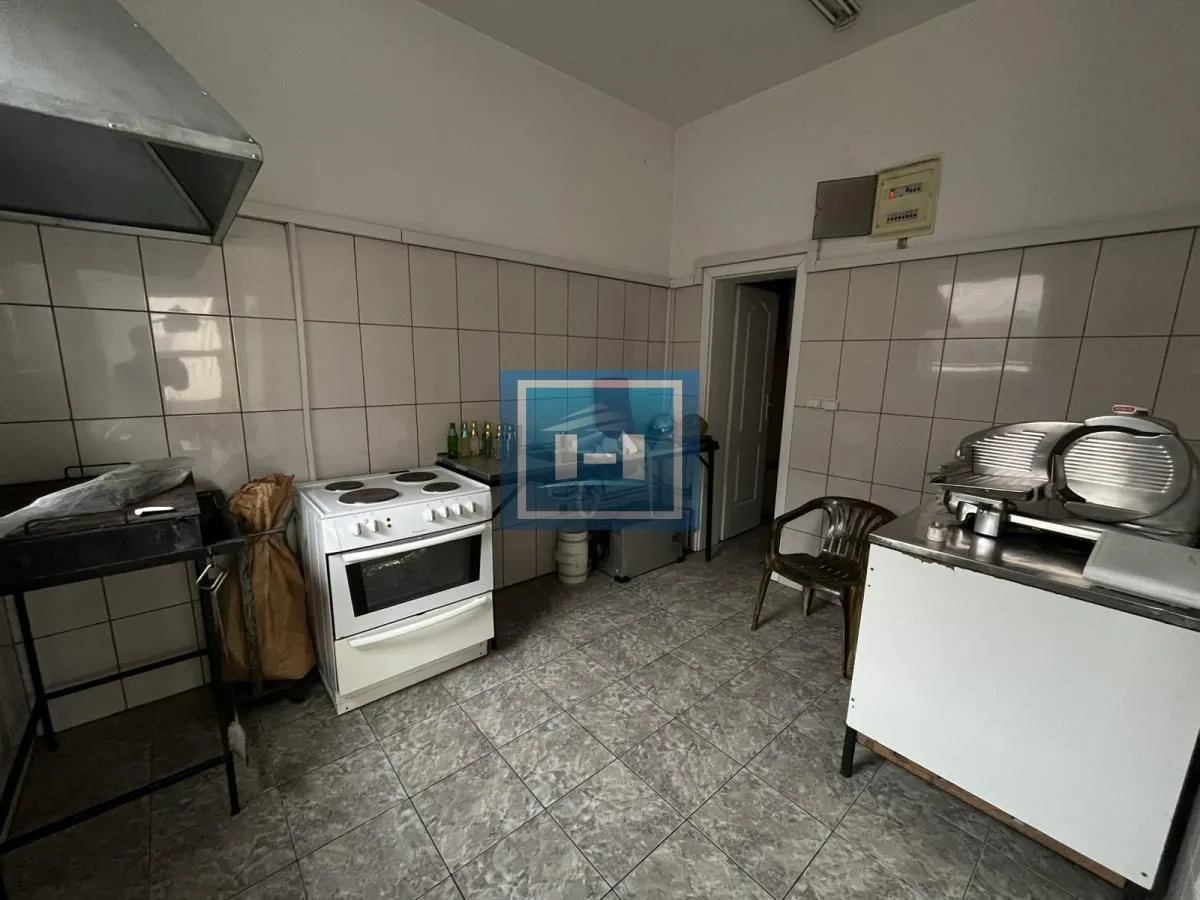 Rent, office space, 140m², Centar, Ćuprija