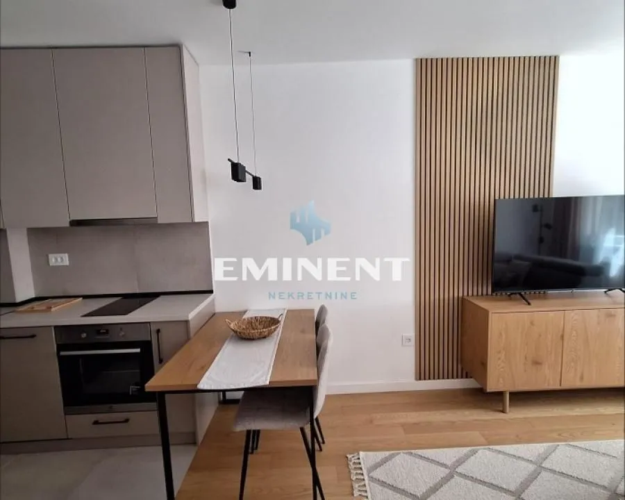 Rent, three bedroom apartment, 50m², Čukarica, Beograd