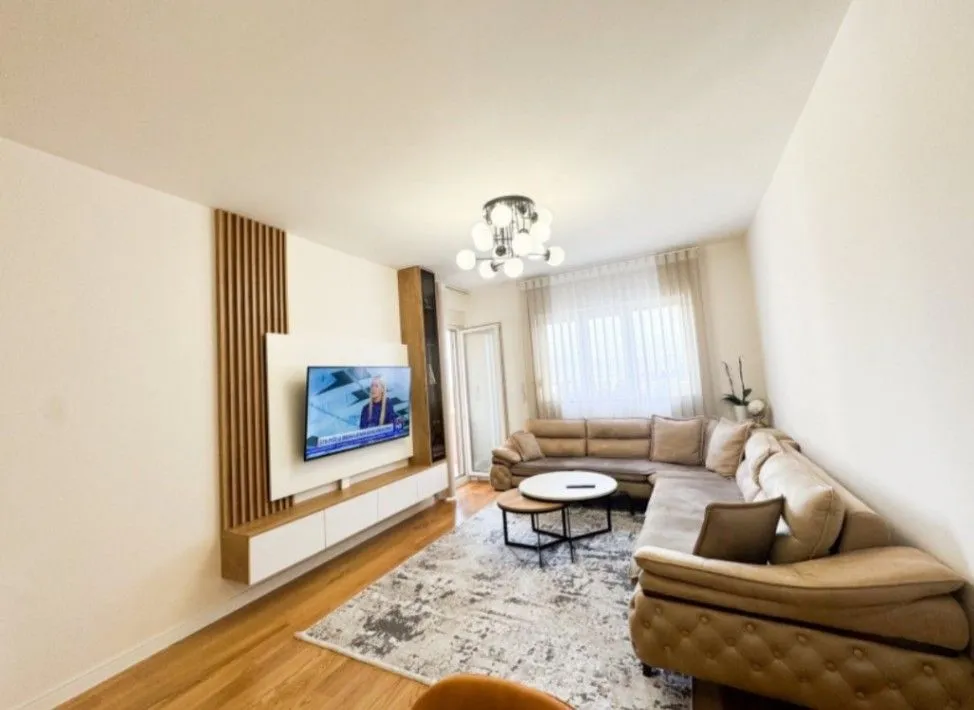 Prodaja, dvosoban stan, 70m², Central Point, Podgorica