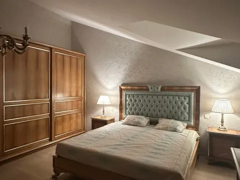 Izdavanje, kuća, 176m², Lastva Grbaljska, Kotor - image 12