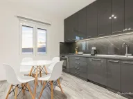 Prodaja, dvosoban stan, 55m², Tivat, Crna Gora - image 3