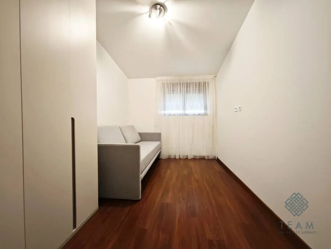 Rent, three bedroom apartment, 130m², Master Kvart, Podgorica
