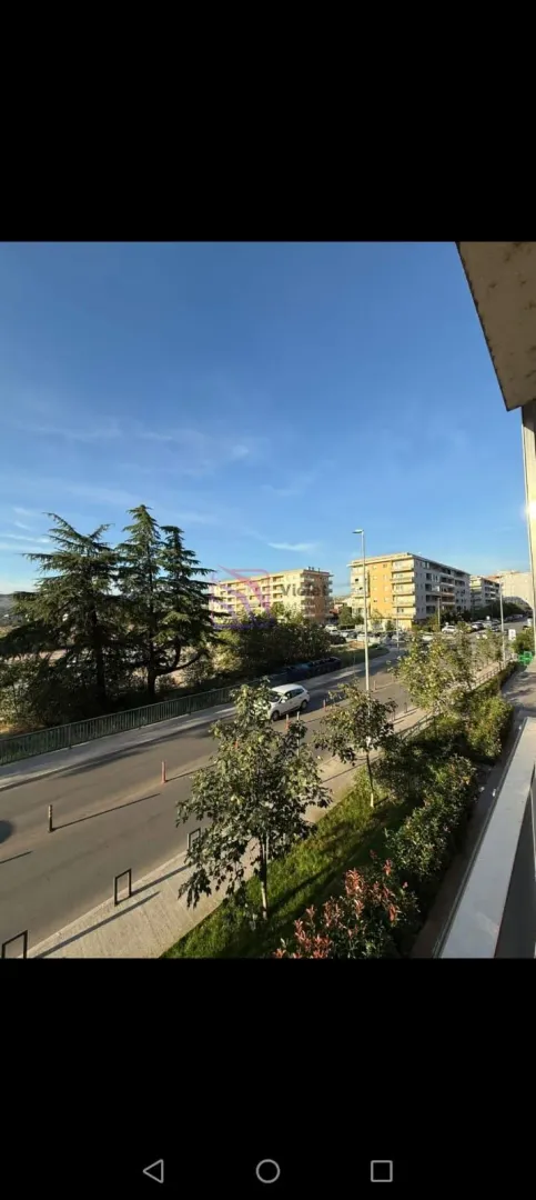 Izdavanje, dvosoban stan, 70m², City Kvart, Podgorica