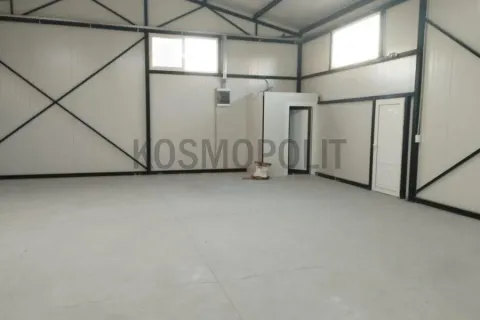 Izdavanje, poslovni prostor, 200m², Batajnica, Beograd - image 3