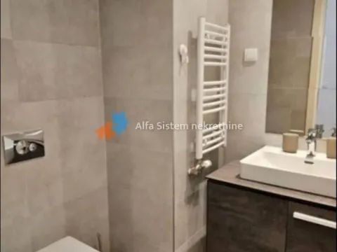 Izdavanje, trosoban stan, 85m², Savski Venac, Beograd - image 10