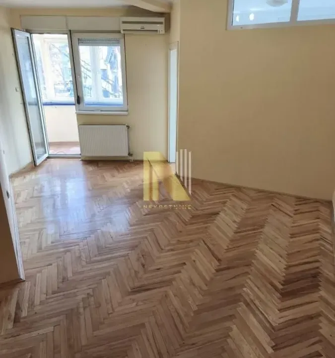 Prodaja, jednosoban stan, 30m², Grbavica, Novi Sad Sve Podlokacije