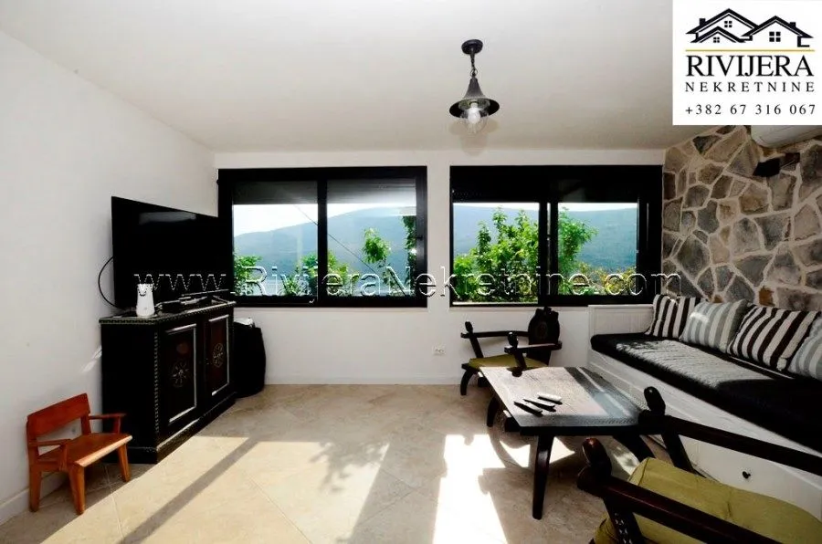 Prodaja, kuća, 106m², Đenovići, Herceg Novi