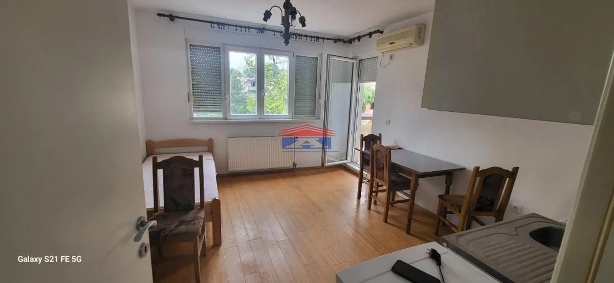 Izdavanje, garsonjera, 26m², Grbavica, Novi Sad Sve Podlokacije