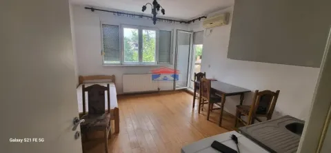 Izdavanje, garsonjera, 26m², Grbavica, Novi Sad Sve Podlokacije - image 3