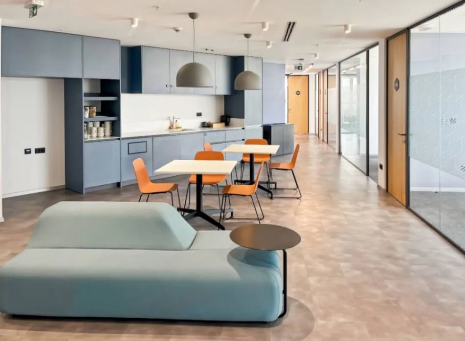 Izdavanje, poslovni prostor, 18m², Podgorica, Crna Gora