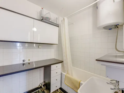 Prodaja, dvosoban stan, 78m², Zemun Kej, Zemun Sve Podlokacije - image 12