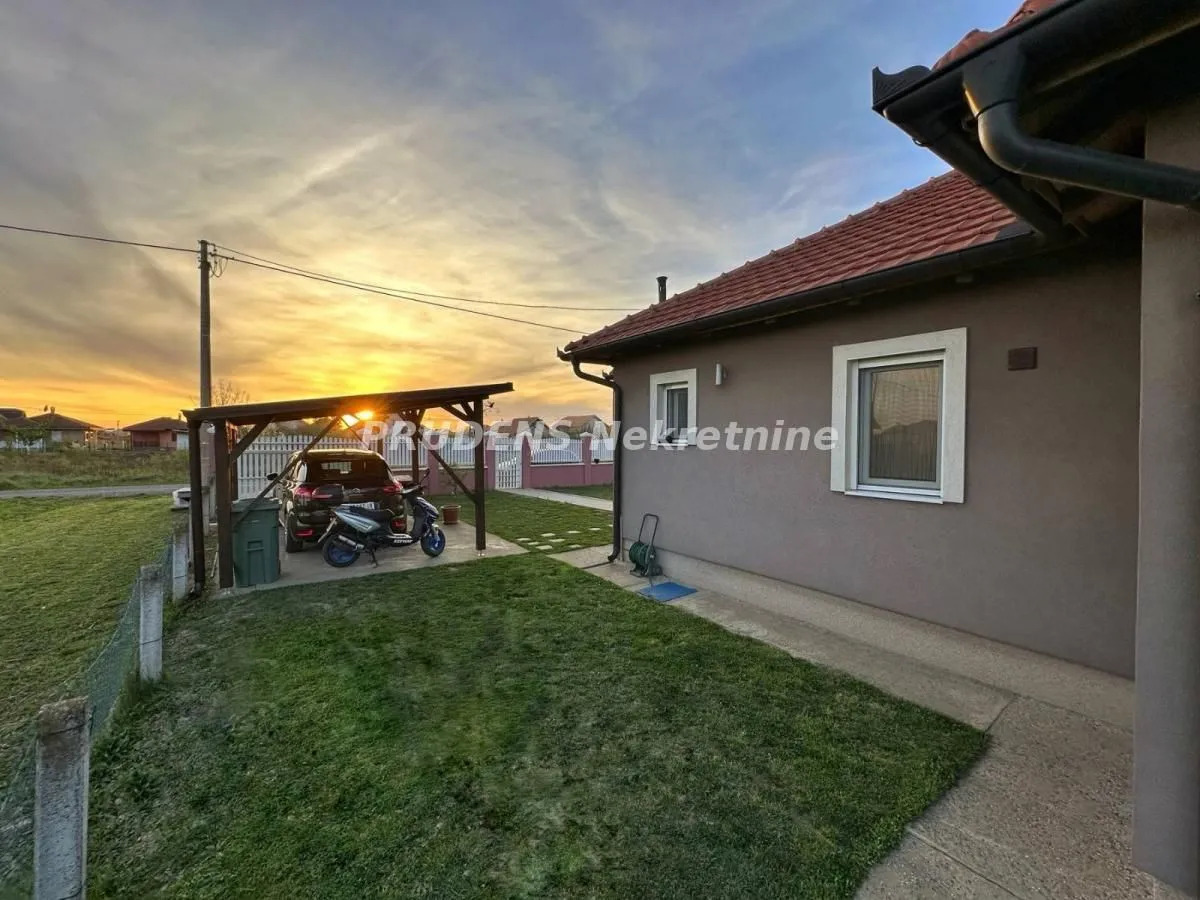 Sale, house, 110m², Dobanovci, Surčin