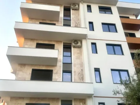 Sale, one bedroom apartment, 48m², Pinješ, Ulcinj - image 2