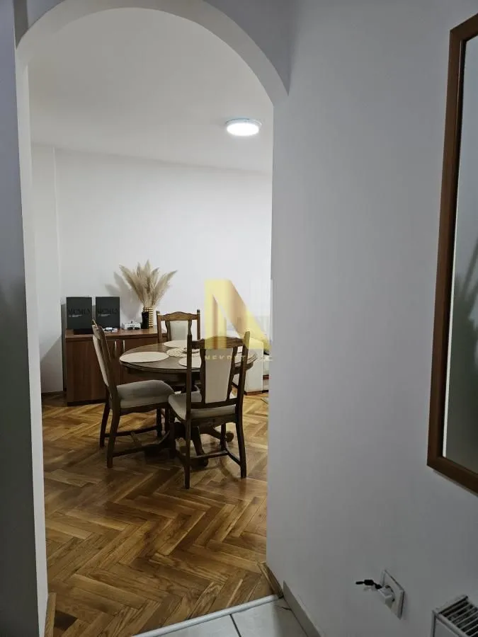 Izdavanje, trosoban stan, 69m², Grbavica, Novi Sad Sve Podlokacije