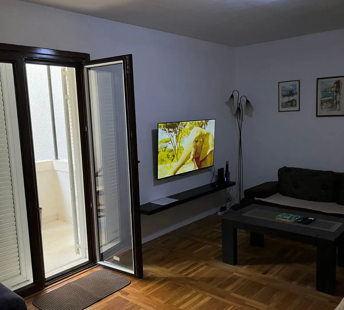 Izdavanje, stan, 80m², Budva, Crna Gora