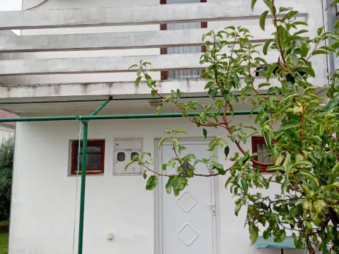 Izdavanje, dvosoban stan, 65m², Zagorič, Podgorica - image 7