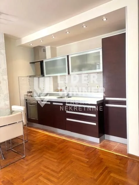 Rent, three bedroom apartment, 66m², Stari Grad, Beograd