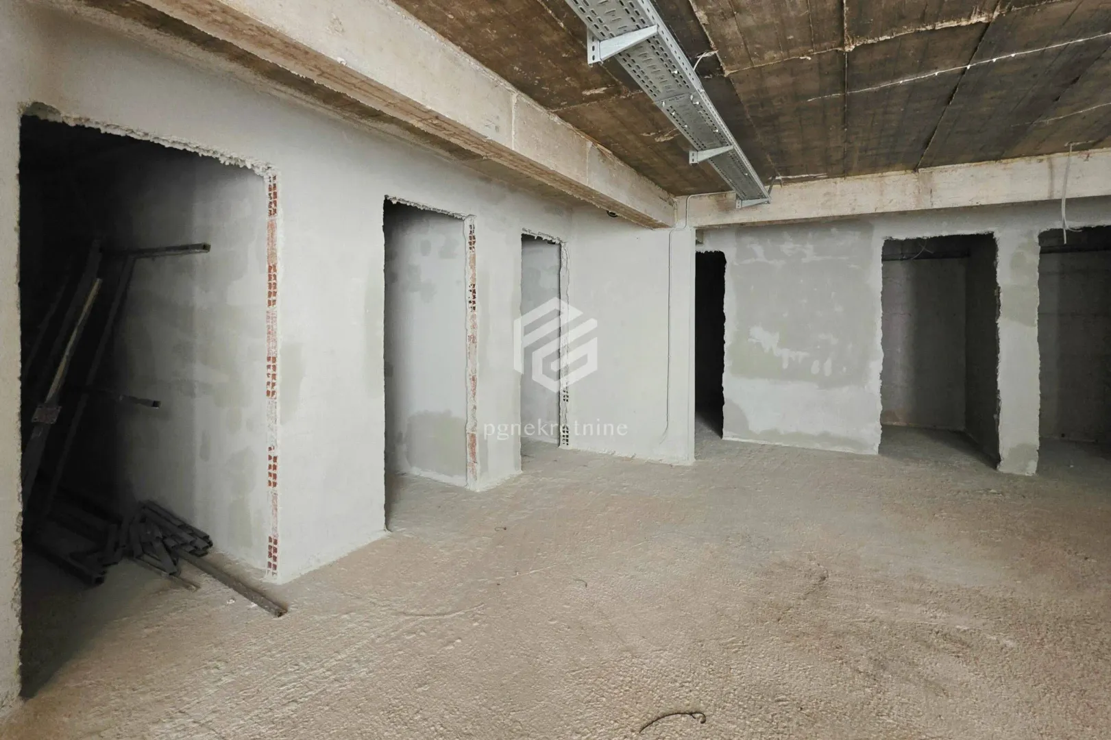 Prodaja, dvosoban stan, 67m², Konik, Podgorica