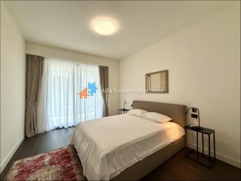 Izdavanje, četvorosoban stan, 110m², Savski Venac, Beograd - image 16