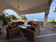 Izdavanje, kuća, 300m², Dobre Vode, Bar - image 1