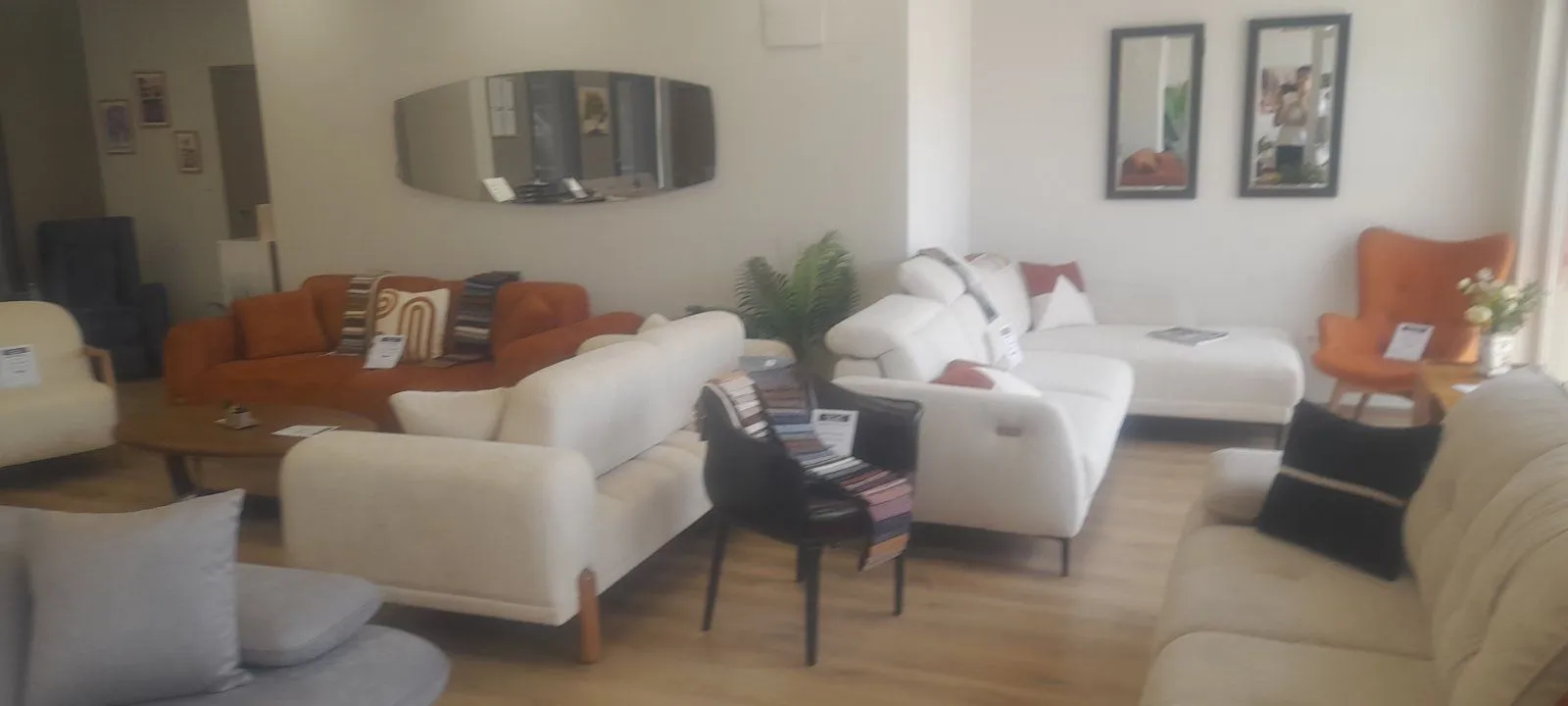 Izdavanje, poslovni prostor, 220m², Donja Gorica, Podgorica